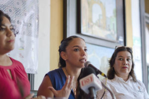 Zoila Jimenez-Giovana Jaspersen y Cristina Gavaldón en rueda de prensa